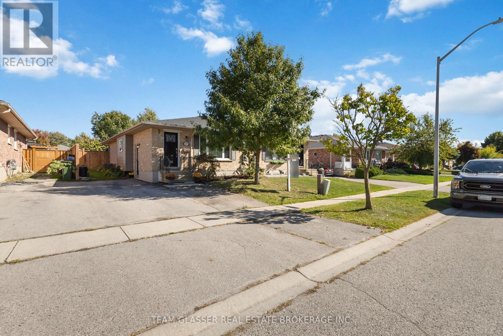 17 Carrie Crescent, St. Thomas, Ontario  N5R 6B9 - Photo 47 - X12436358