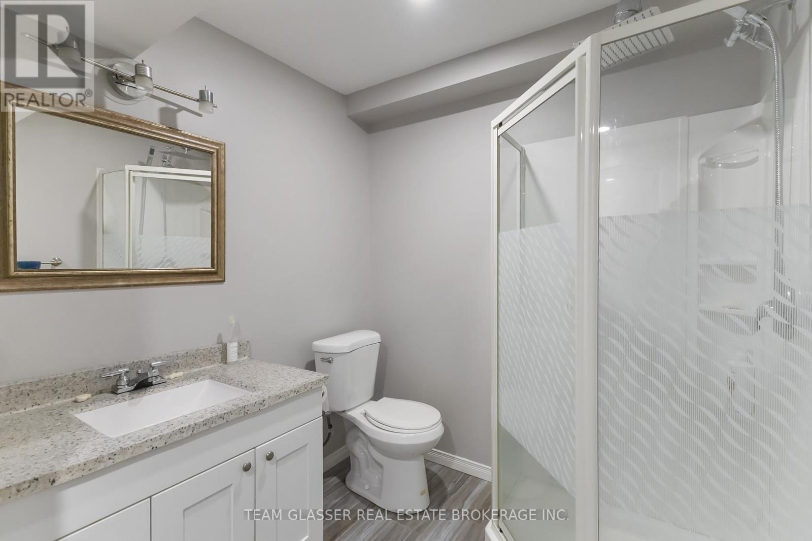 17 Carrie Crescent, St. Thomas, Ontario  N5R 6B9 - Photo 5 - X12436358
