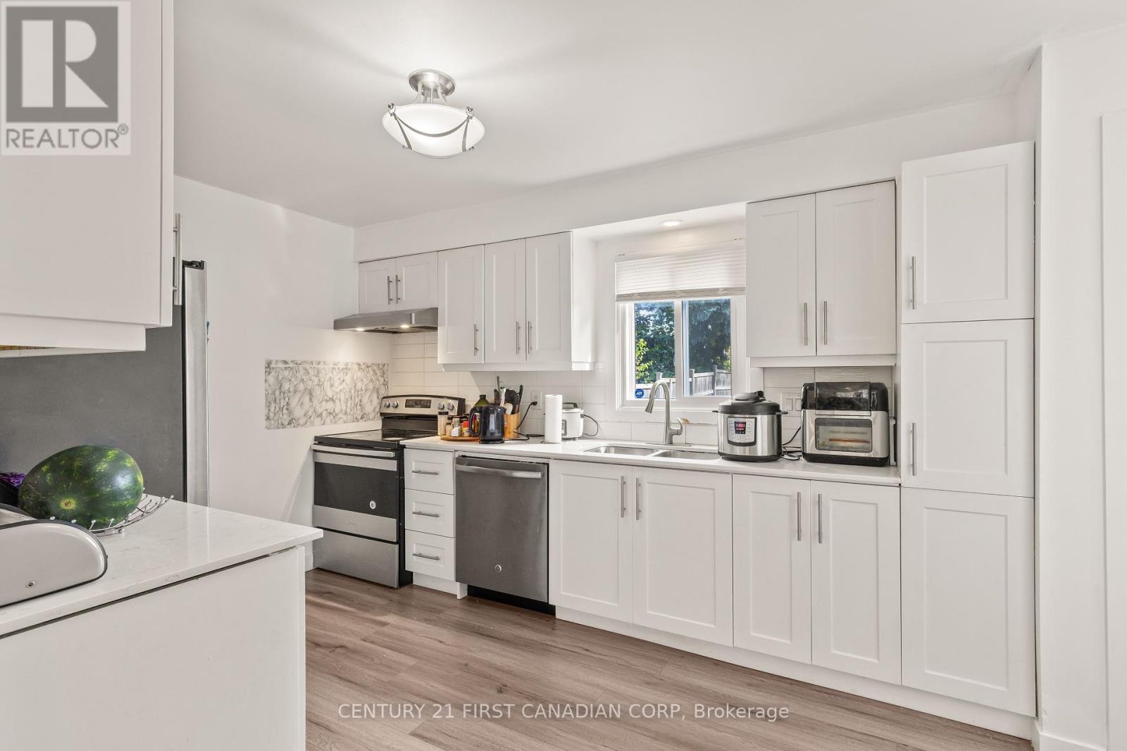 990 Lawson Road, London North, Ontario  N6G 3M2 - Photo 10 - X12436373