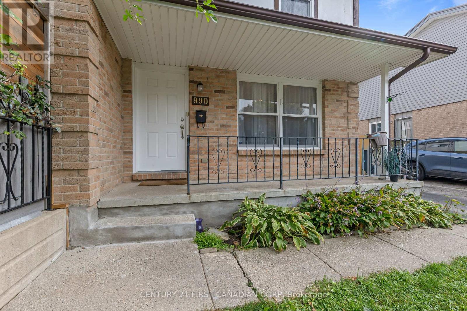 990 Lawson Road, London North, Ontario  N6G 3M2 - Photo 2 - X12436373
