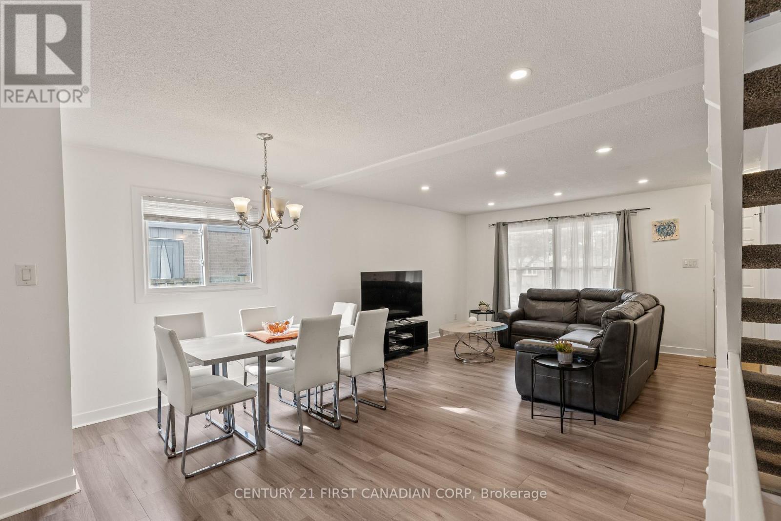 990 Lawson Road, London North, Ontario  N6G 3M2 - Photo 7 - X12436373
