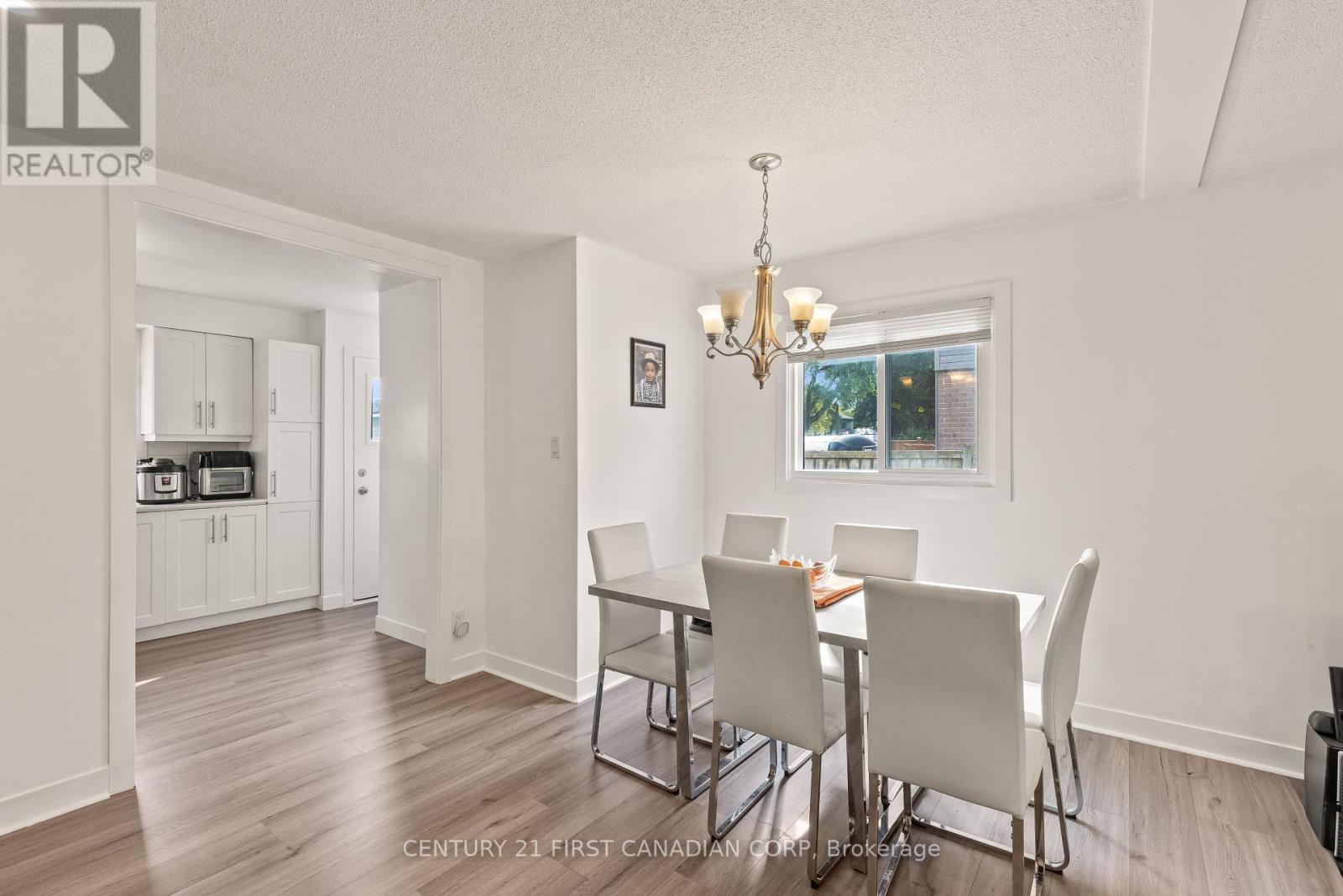 990 Lawson Road, London North, Ontario  N6G 3M2 - Photo 9 - X12436373