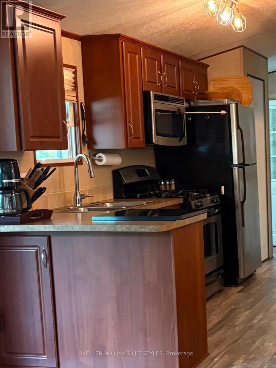 Jj24 - 9338 West Ipperwash Road, Lambton Shores, Ontario  N0N 1J2 - Photo 9 - X12436425