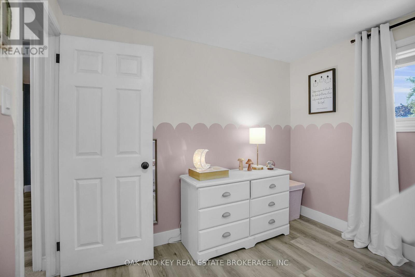94 Edmunds Crescent, London South, Ontario  N5Z 4J2 - Photo 16 - X12436505