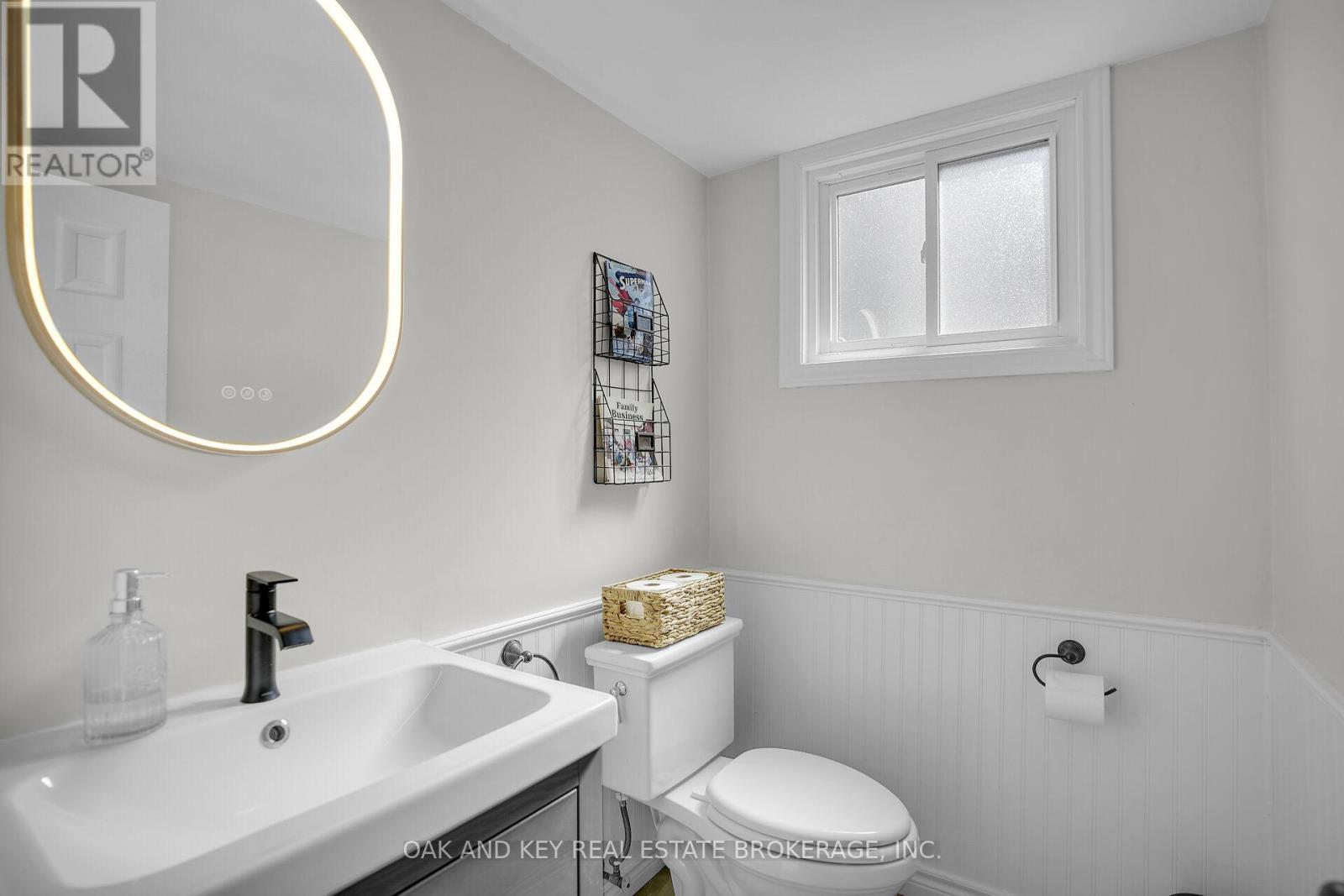 94 Edmunds Crescent, London South, Ontario  N5Z 4J2 - Photo 21 - X12436505