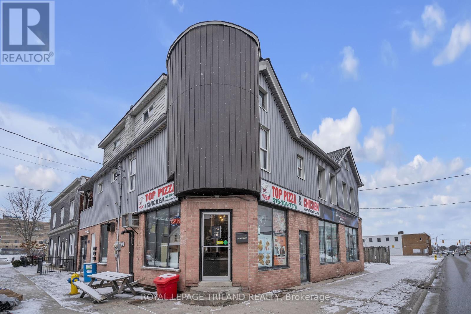 218 Horton Street E, London East, Ontario  N6B 1K9 - Photo 1 - X12436545