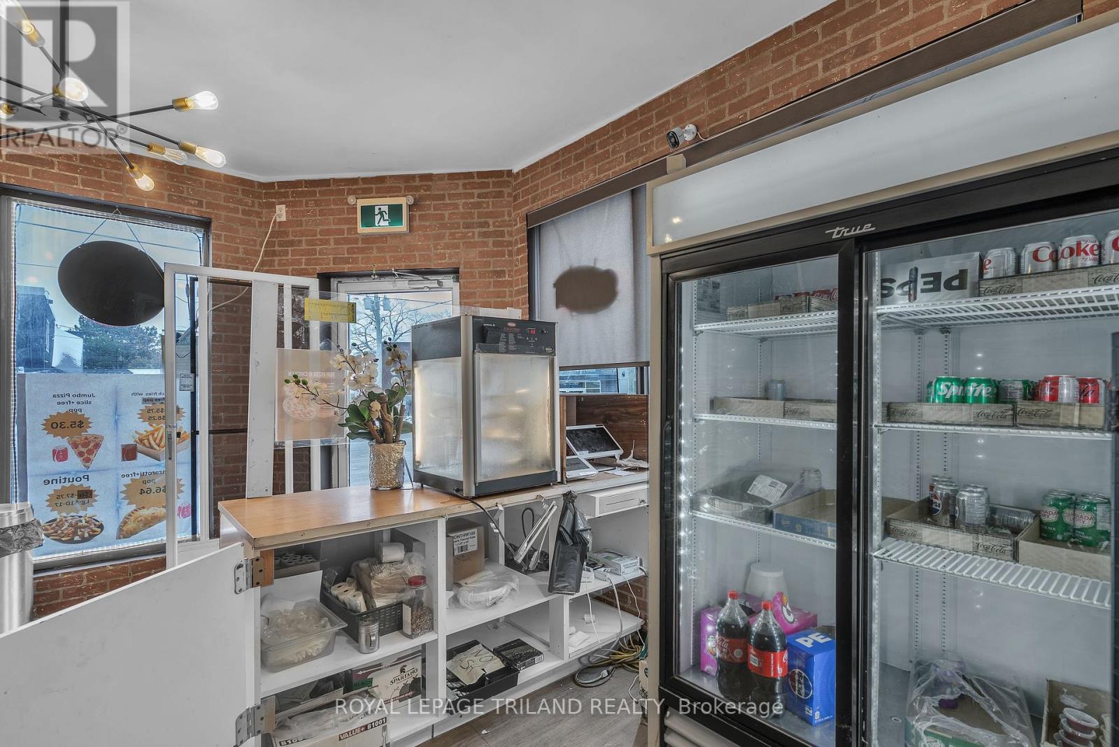 218 Horton Street E, London East, Ontario  N6B 1K9 - Photo 8 - X12436545