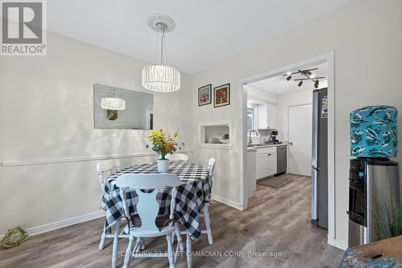 20 Ashbury Avenue, London South, Ontario  N6E 1S8 - Photo 10 - X12436560