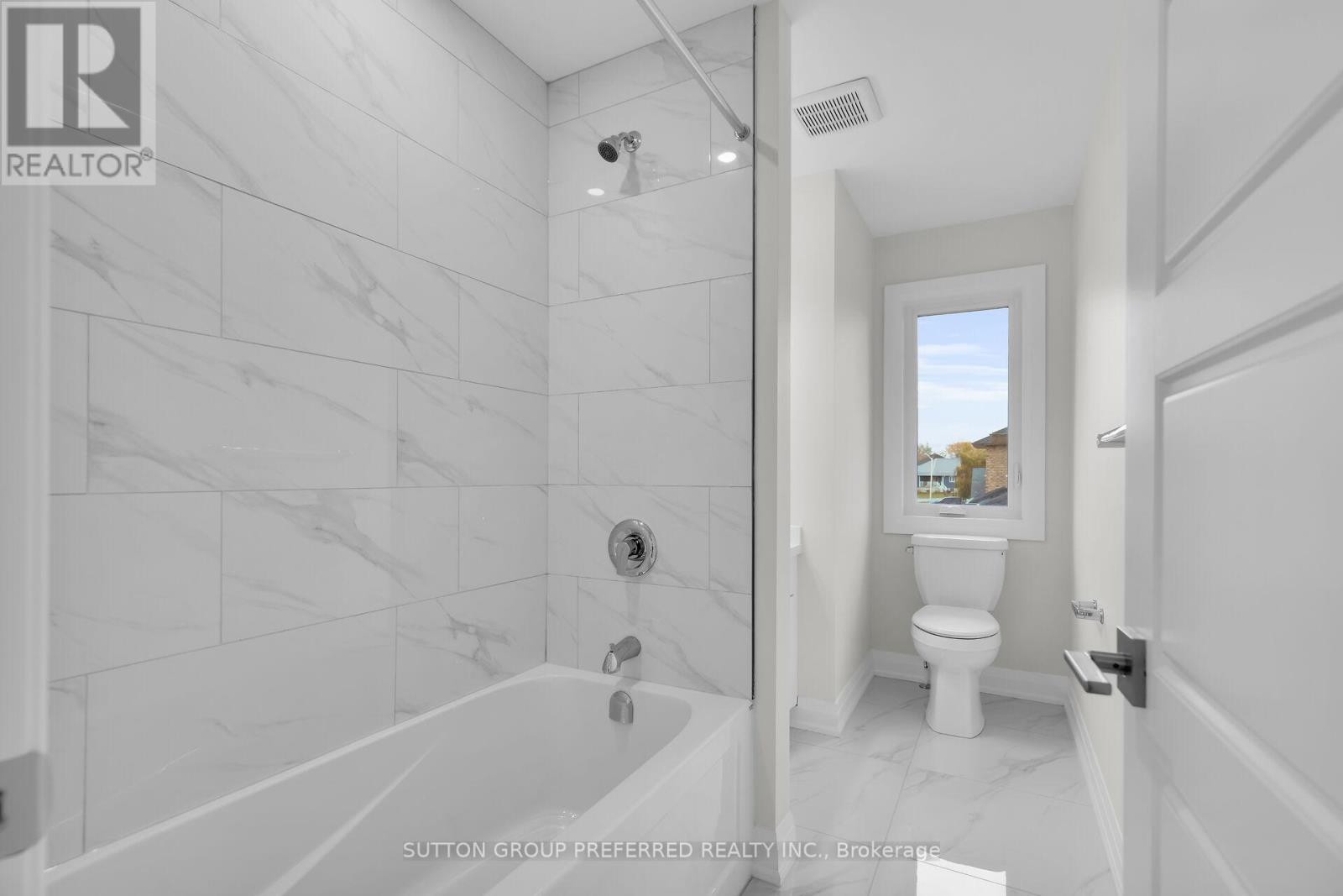 1 Bouw Place, Dutton/dunwich, Ontario  N0L 1J0 - Photo 27 - X12436571