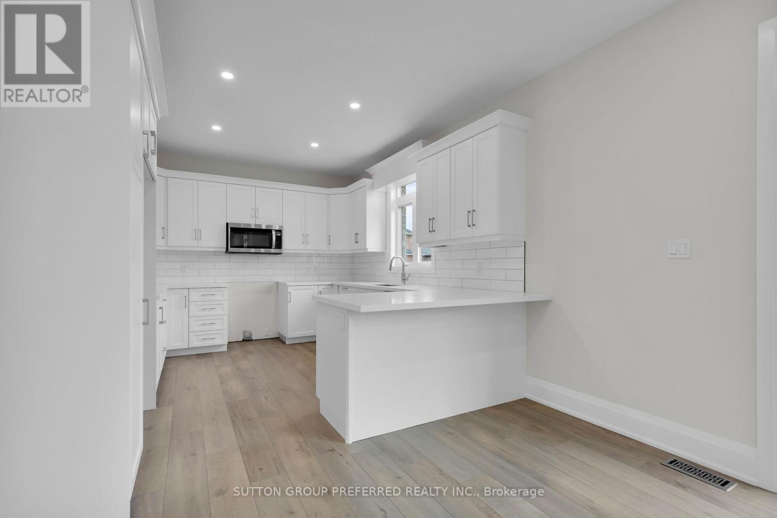 1 Bouw Place, Dutton/dunwich, Ontario  N0L 1J0 - Photo 7 - X12436571