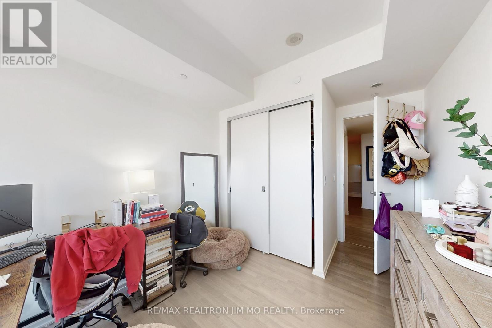 3401 - 1 Bloor Street E, Toronto, Ontario  M4W 0A8 - Photo 15 - C12436205