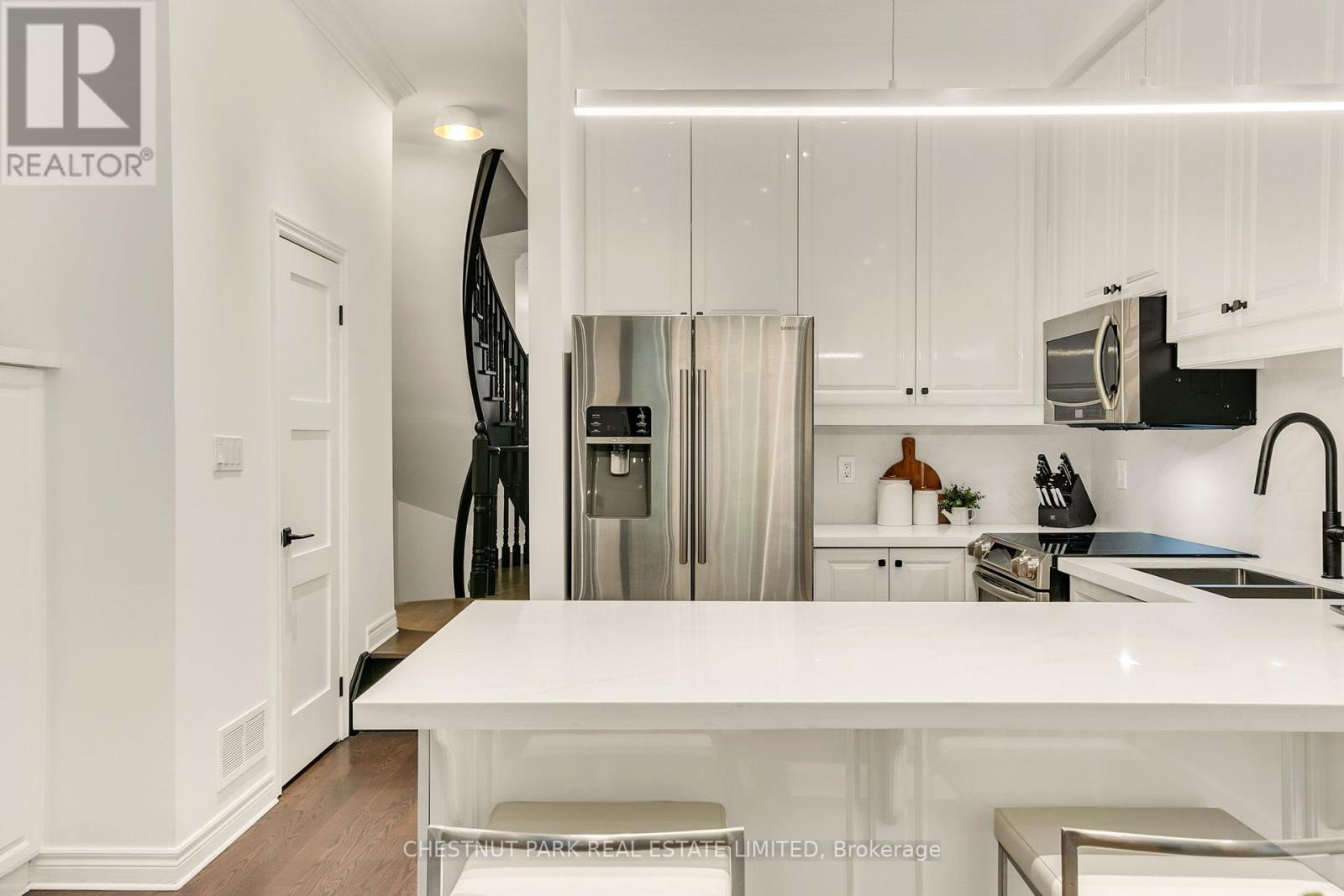 108 Pleasant Boulevard, Toronto, Ontario  M4T 1J8 - Photo 17 - C12436268