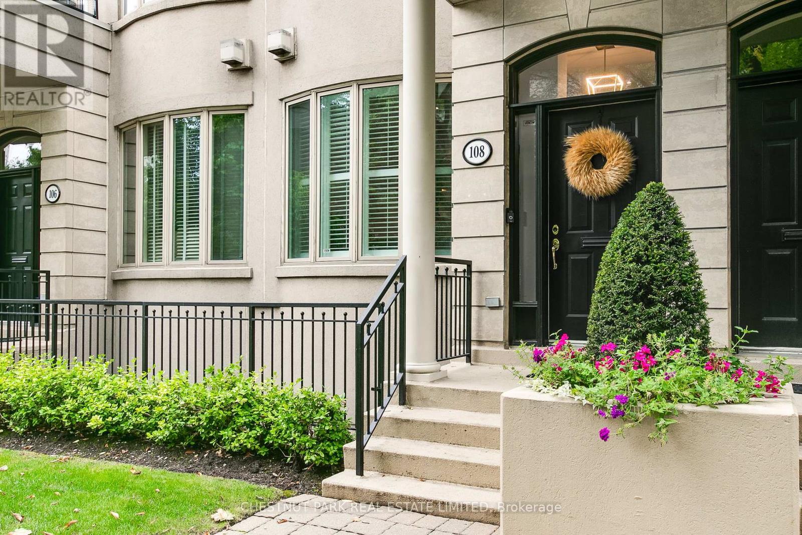 108 Pleasant Boulevard, Toronto, Ontario  M4T 1J8 - Photo 3 - C12436268