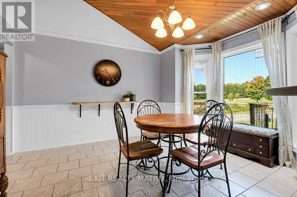 1374 County 7 Road, North Dundas, Ontario  K0A 2R0 - Photo 11 - X12436330