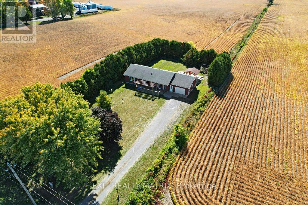 1374 County 7 Road, North Dundas, Ontario  K0A 2R0 - Photo 3 - X12436330