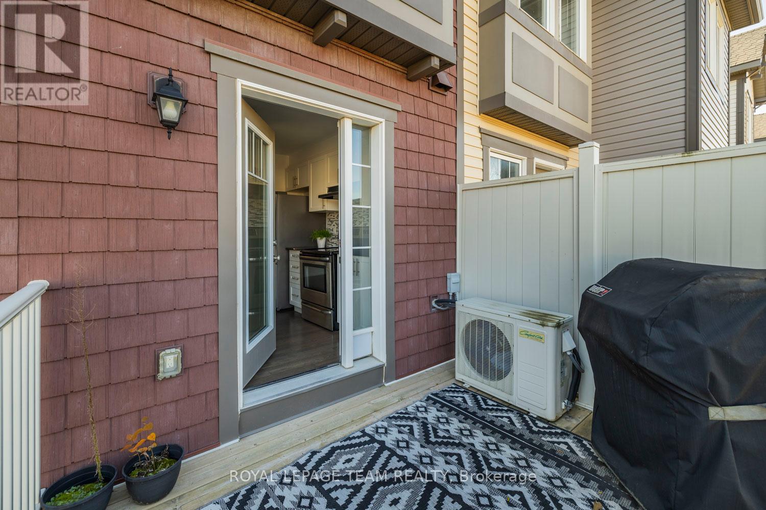 552 Foxlight Circle, Ottawa, Ontario  K2R 1G9 - Photo 15 - X12436337