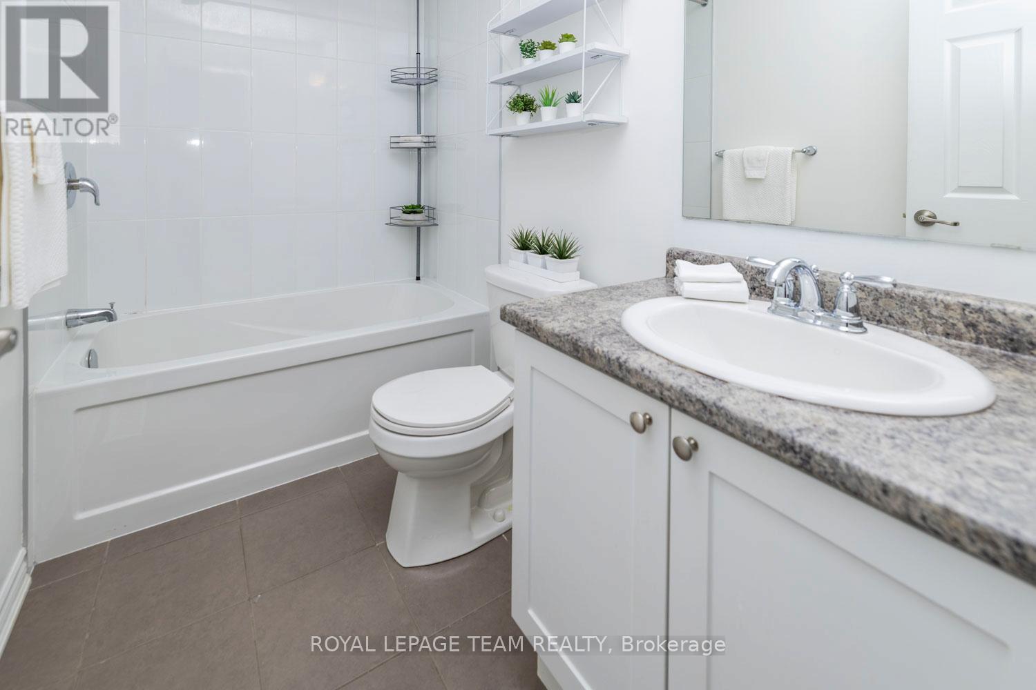552 Foxlight Circle, Ottawa, Ontario  K2R 1G9 - Photo 26 - X12436337