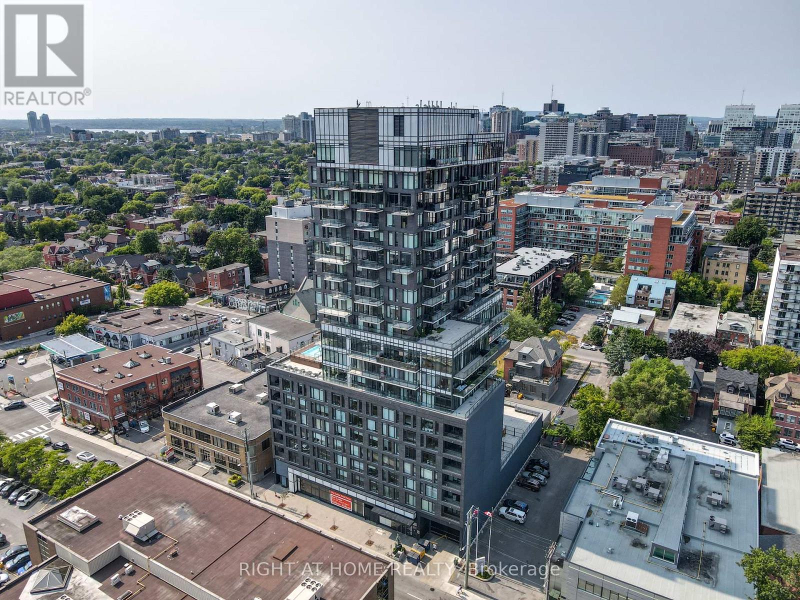705 - 203 CATHERINE STREET, Ottawa, Ontario