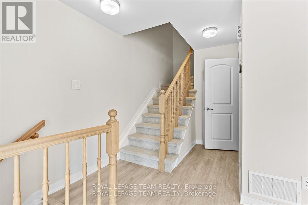 712 Parnian Private, Ottawa, Ontario  K2J 7K6 - Photo 11 - X12436476