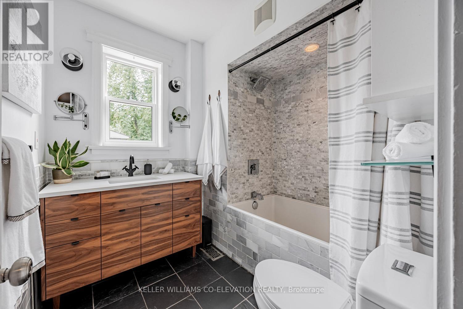 230 Ashdale Avenue, Toronto, Ontario  M4L 2Y9 - Photo 20 - E12436227