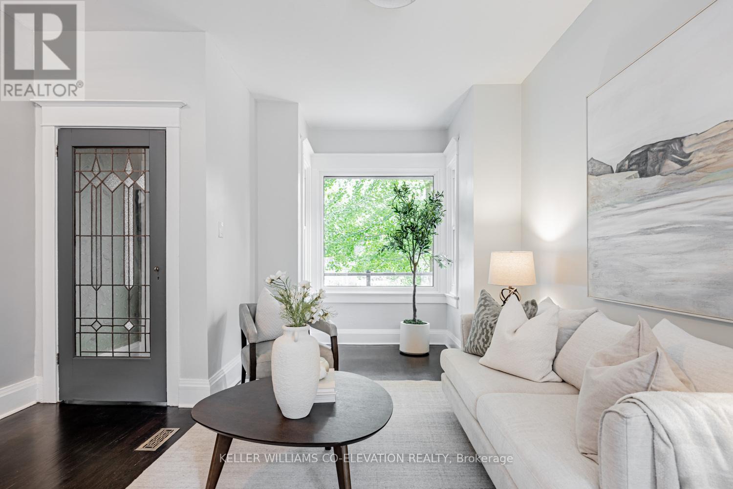 230 Ashdale Avenue, Toronto, Ontario  M4L 2Y9 - Photo 8 - E12436227
