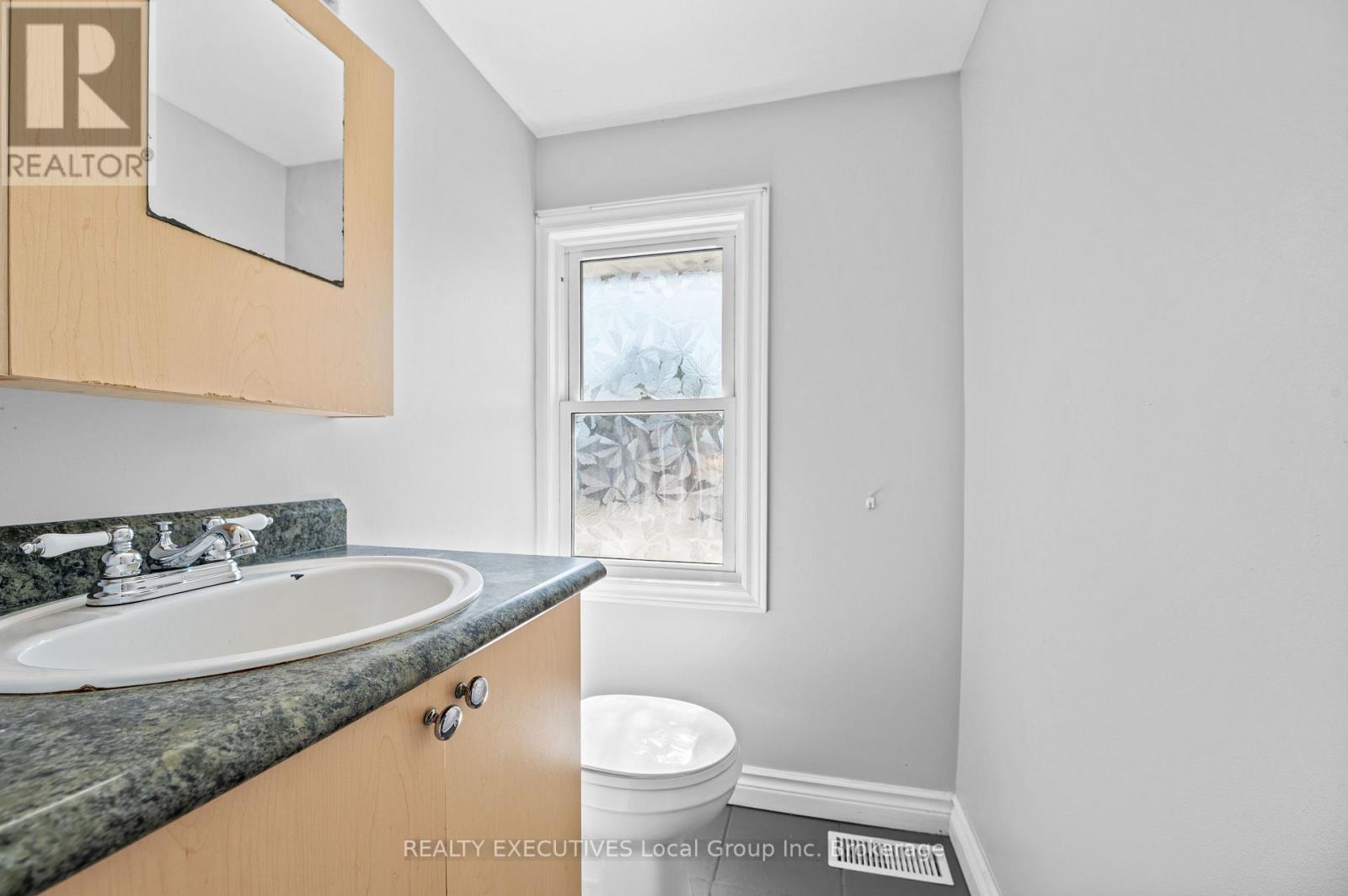 678 Dane Avenue, North Bay (Widdifield), Ontario  P1B 7G7 - Photo 24 - X12436472