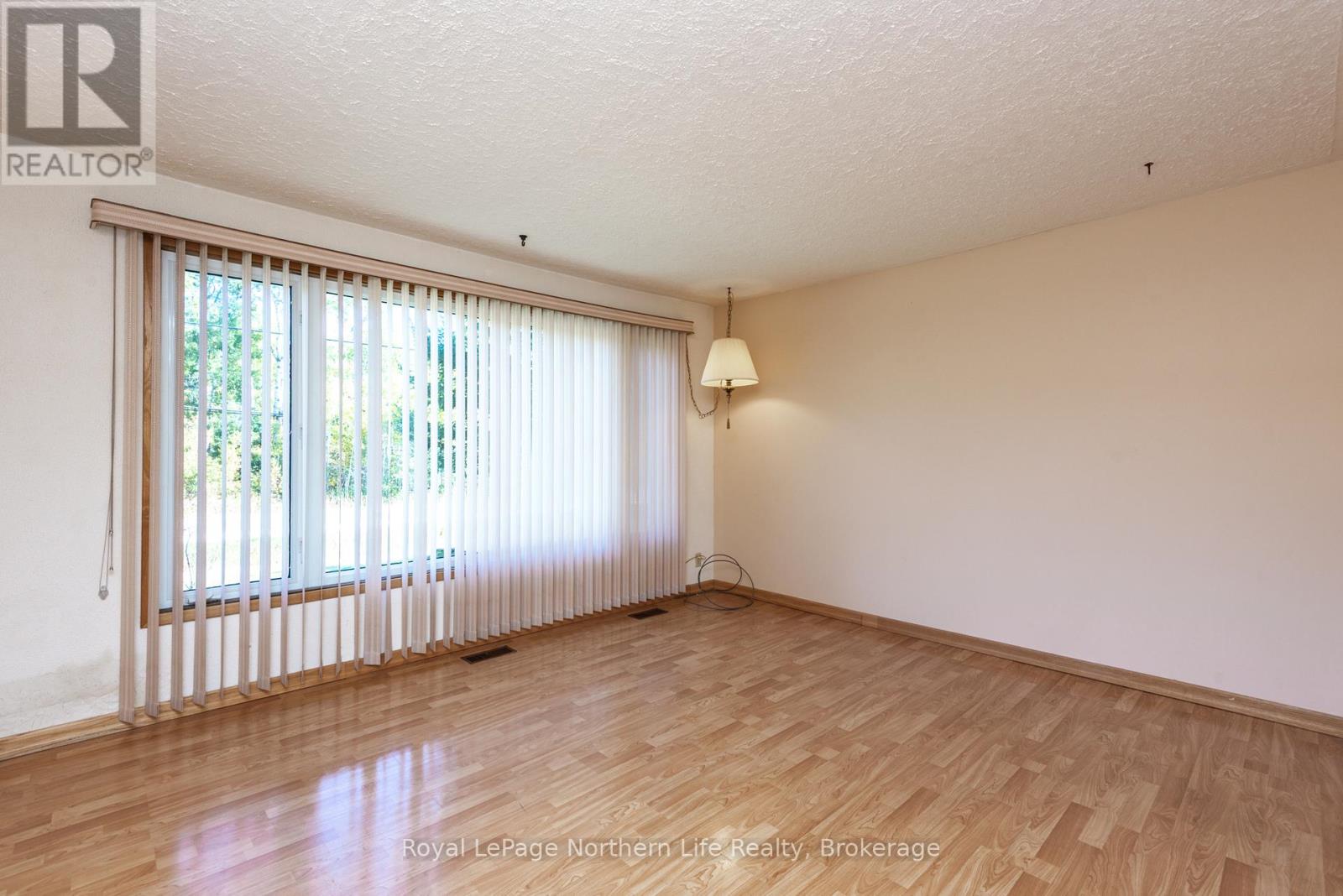 92 Highway 94, East Ferris (Corbeil), Ontario  P0H 1K0 - Photo 15 - X12436514