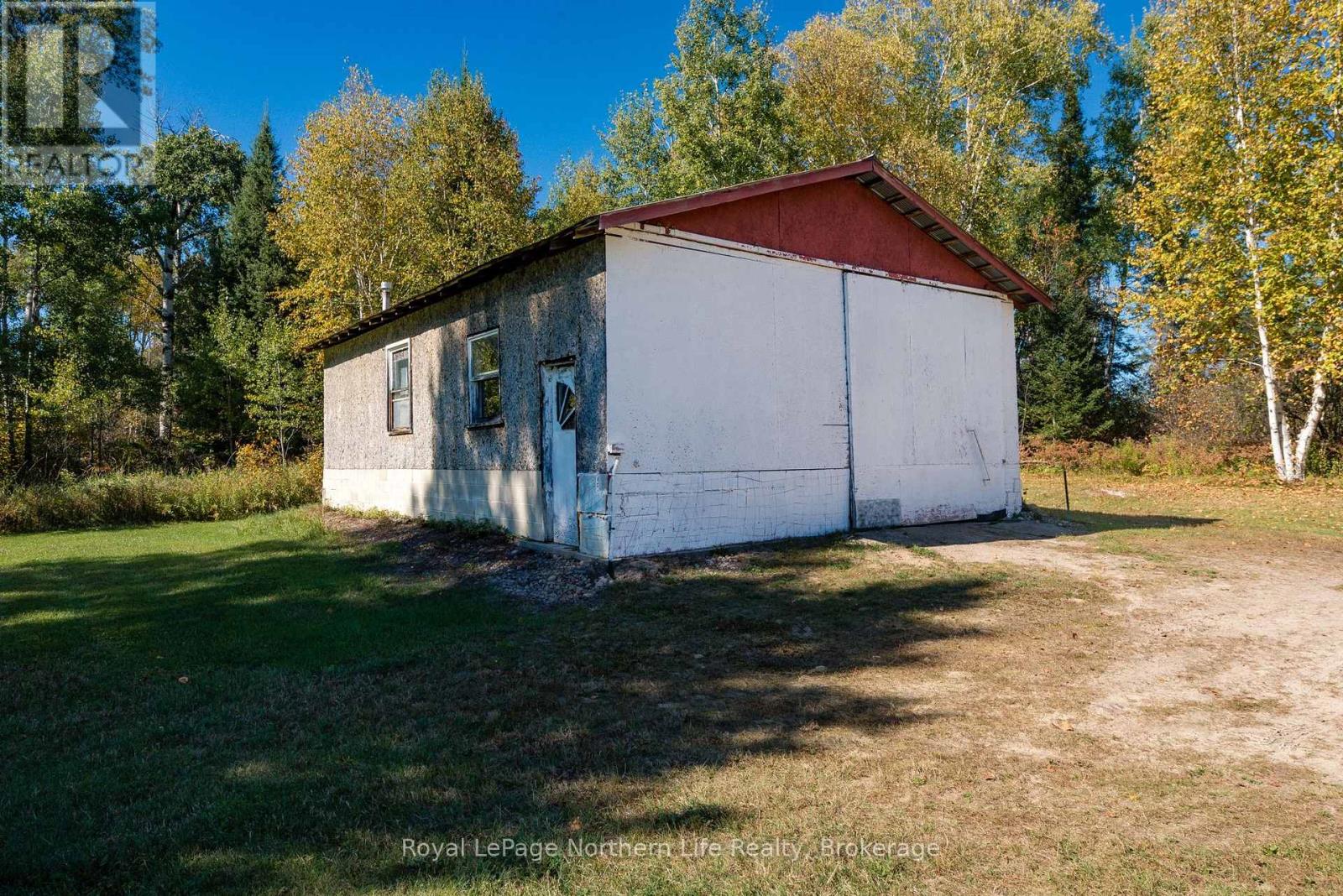 92 Highway 94, East Ferris, Ontario  P0H 1K0 - Photo 6 - X12436514