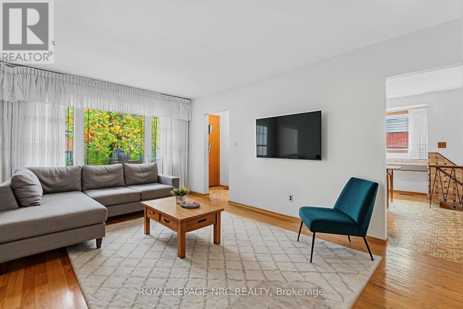 269 Rainbow Drive, Hamilton (Corman), Ontario  L8K 4G3 - Photo 13 - X12436332