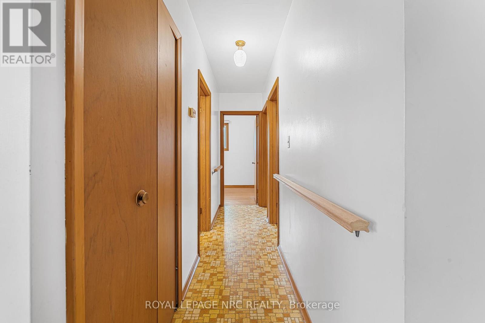 269 Rainbow Drive, Hamilton (Corman), Ontario  L8K 4G3 - Photo 21 - X12436332