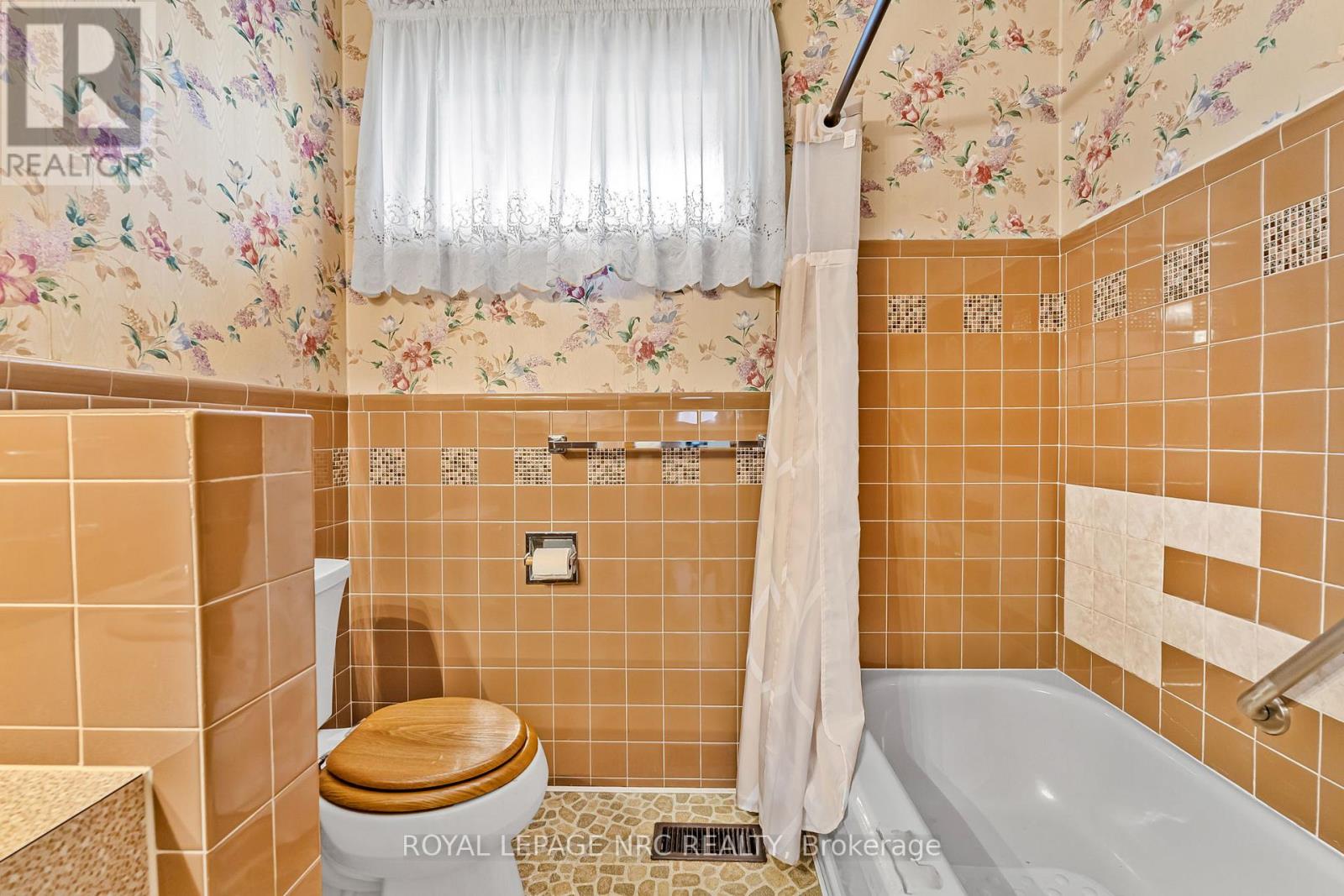 269 Rainbow Drive, Hamilton (Corman), Ontario  L8K 4G3 - Photo 23 - X12436332