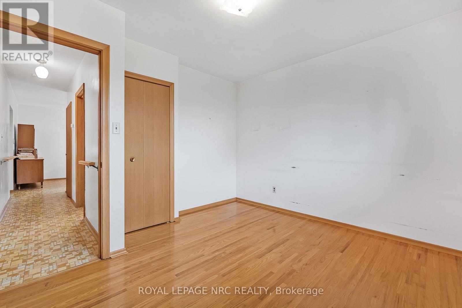 269 Rainbow Drive, Hamilton (Corman), Ontario  L8K 4G3 - Photo 25 - X12436332