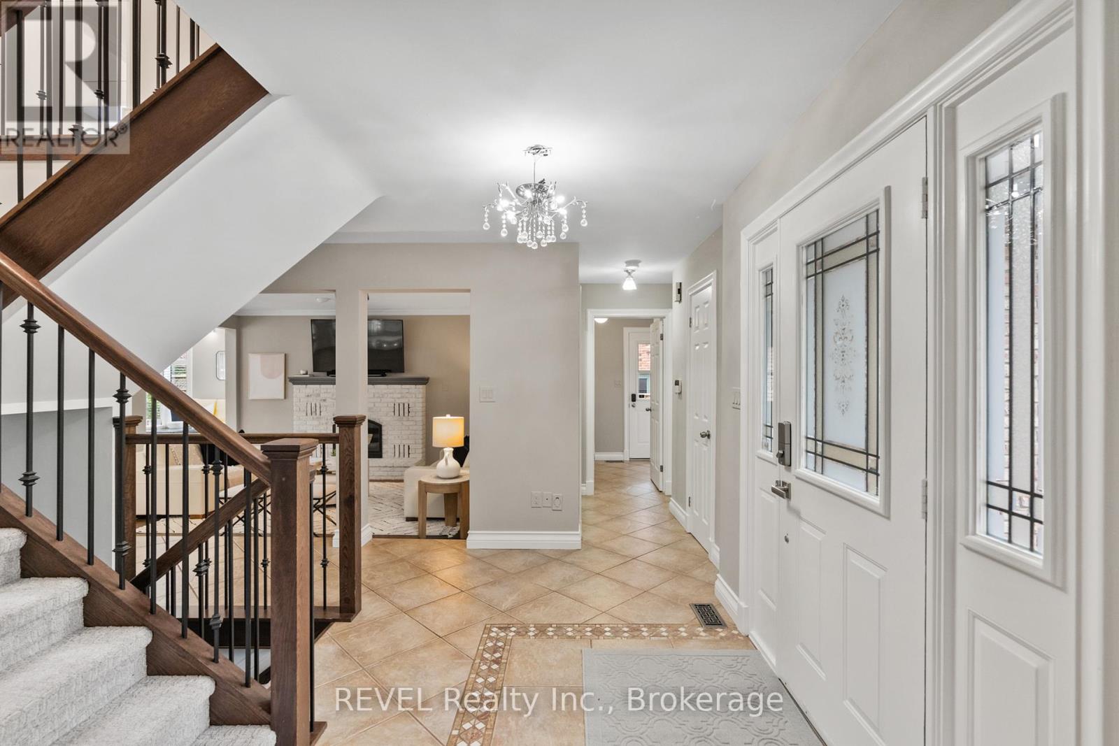 78 Sovereign Drive, St. Catharines (Glendale/glenridge), Ontario  L2T 1Z7 - Photo 10 - X12436459
