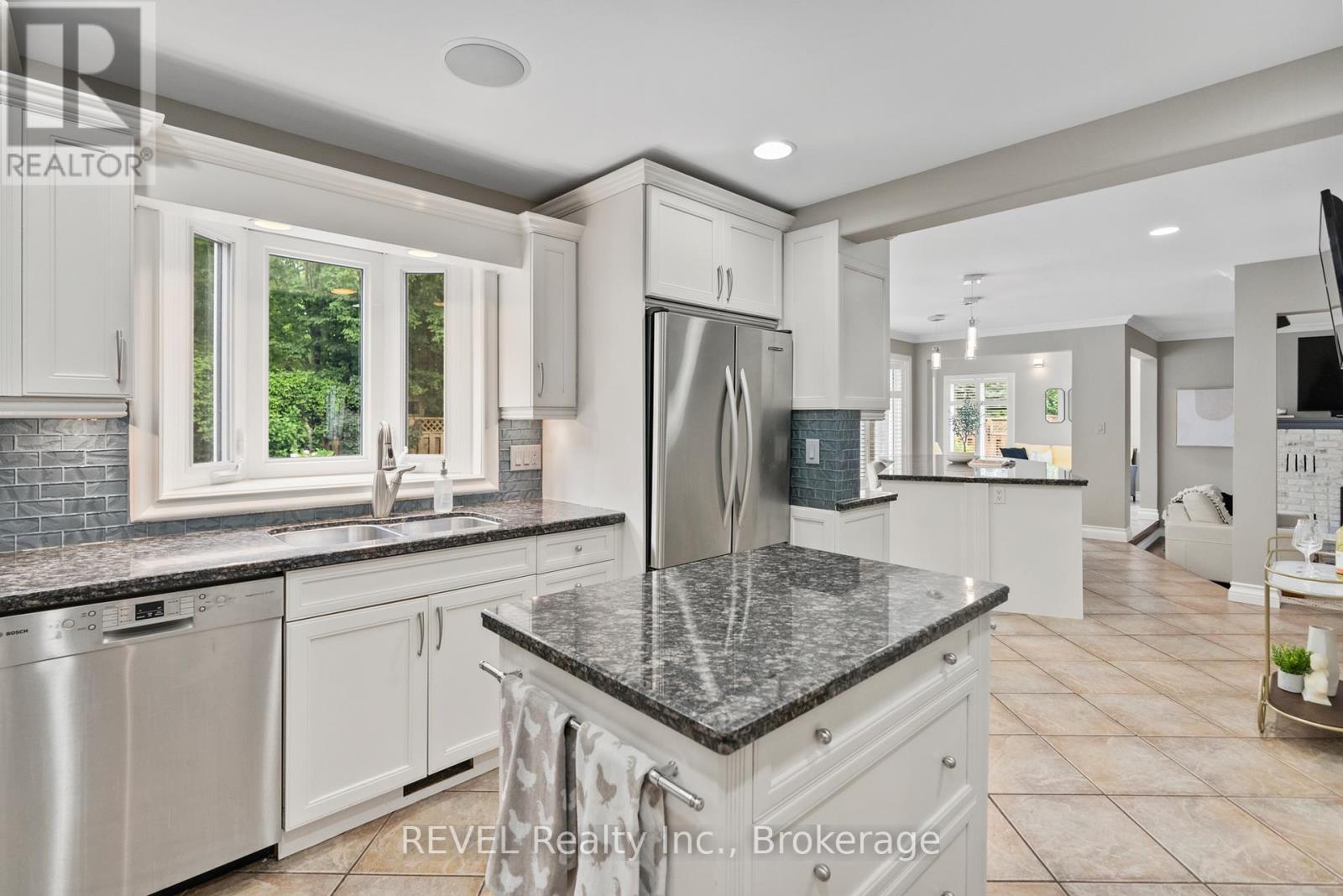 78 Sovereign Drive, St. Catharines (Glendale/glenridge), Ontario  L2T 1Z7 - Photo 17 - X12436459