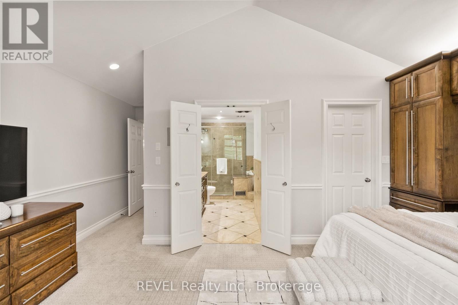 78 Sovereign Drive, St. Catharines (Glendale/glenridge), Ontario  L2T 1Z7 - Photo 28 - X12436459