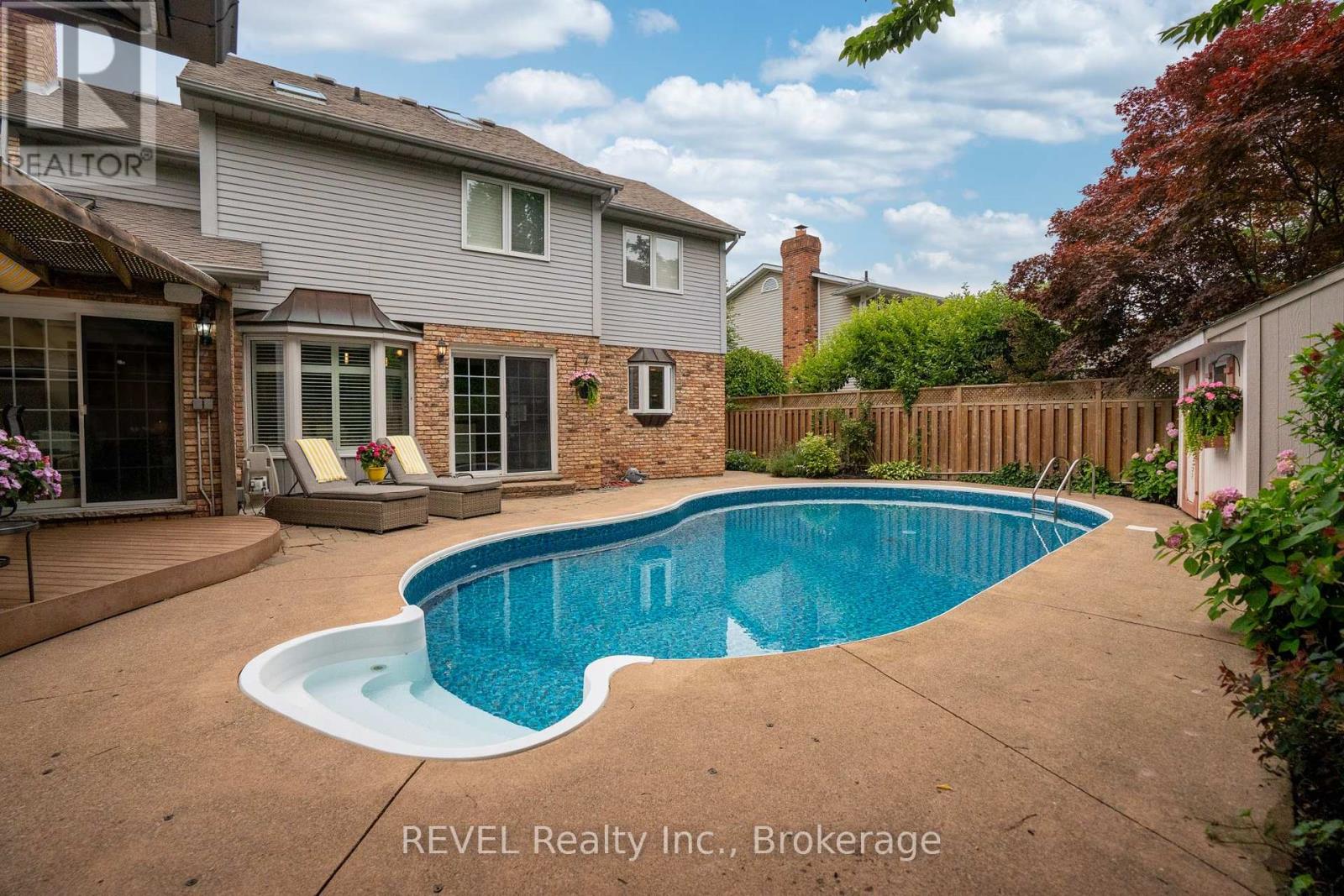 78 Sovereign Drive, St. Catharines (Glendale/glenridge), Ontario  L2T 1Z7 - Photo 41 - X12436459