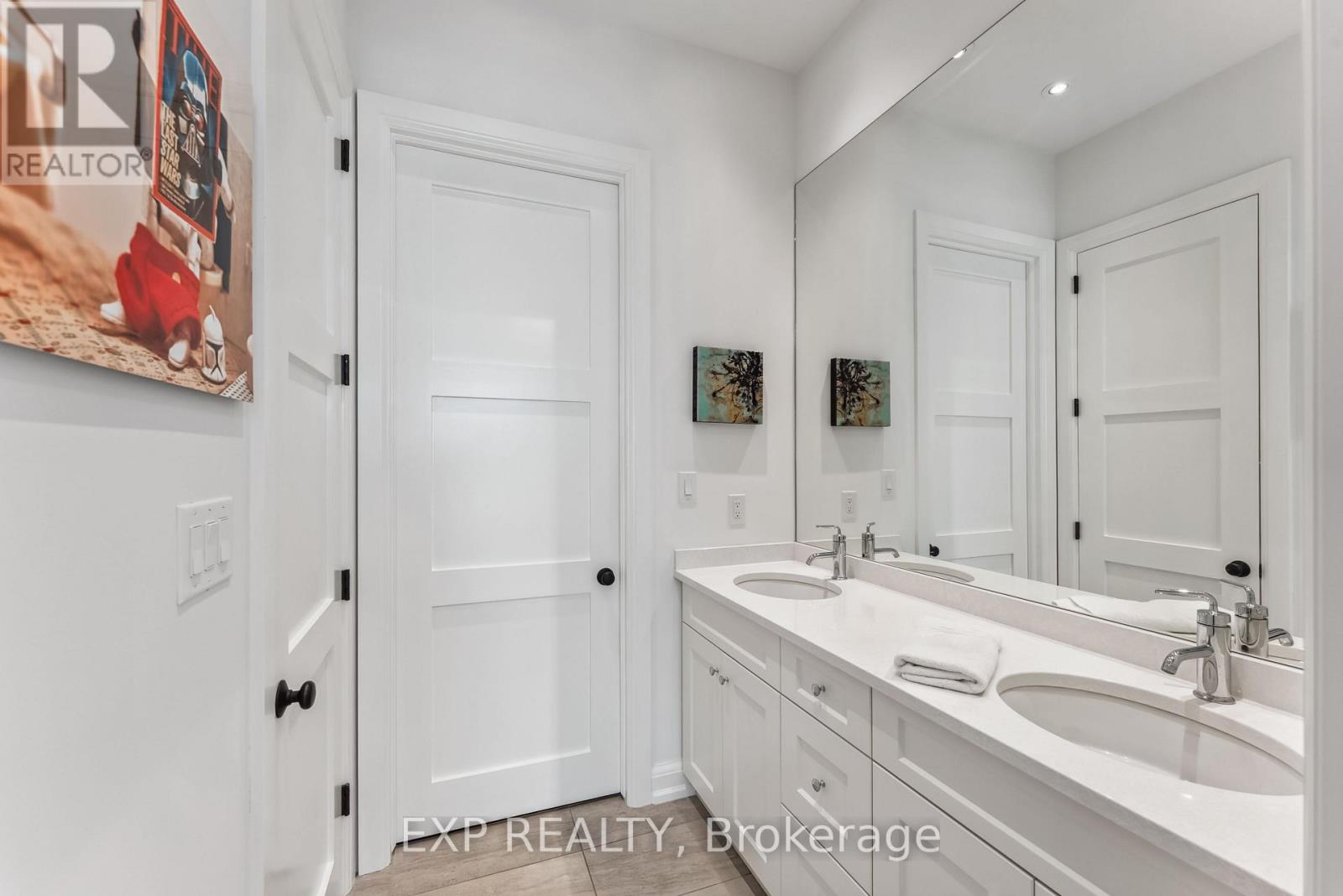 14 Angels Drive, Niagara-On-The-Lake (St. Davids), Ontario  L0S 1J1 - Photo 3 - X12436466