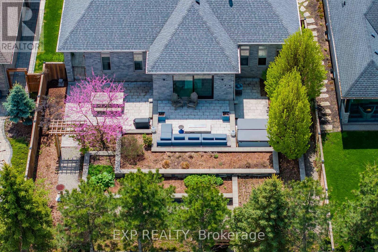 14 Angels Drive, Niagara-On-The-Lake (St. Davids), Ontario  L0S 1J1 - Photo 38 - X12436466