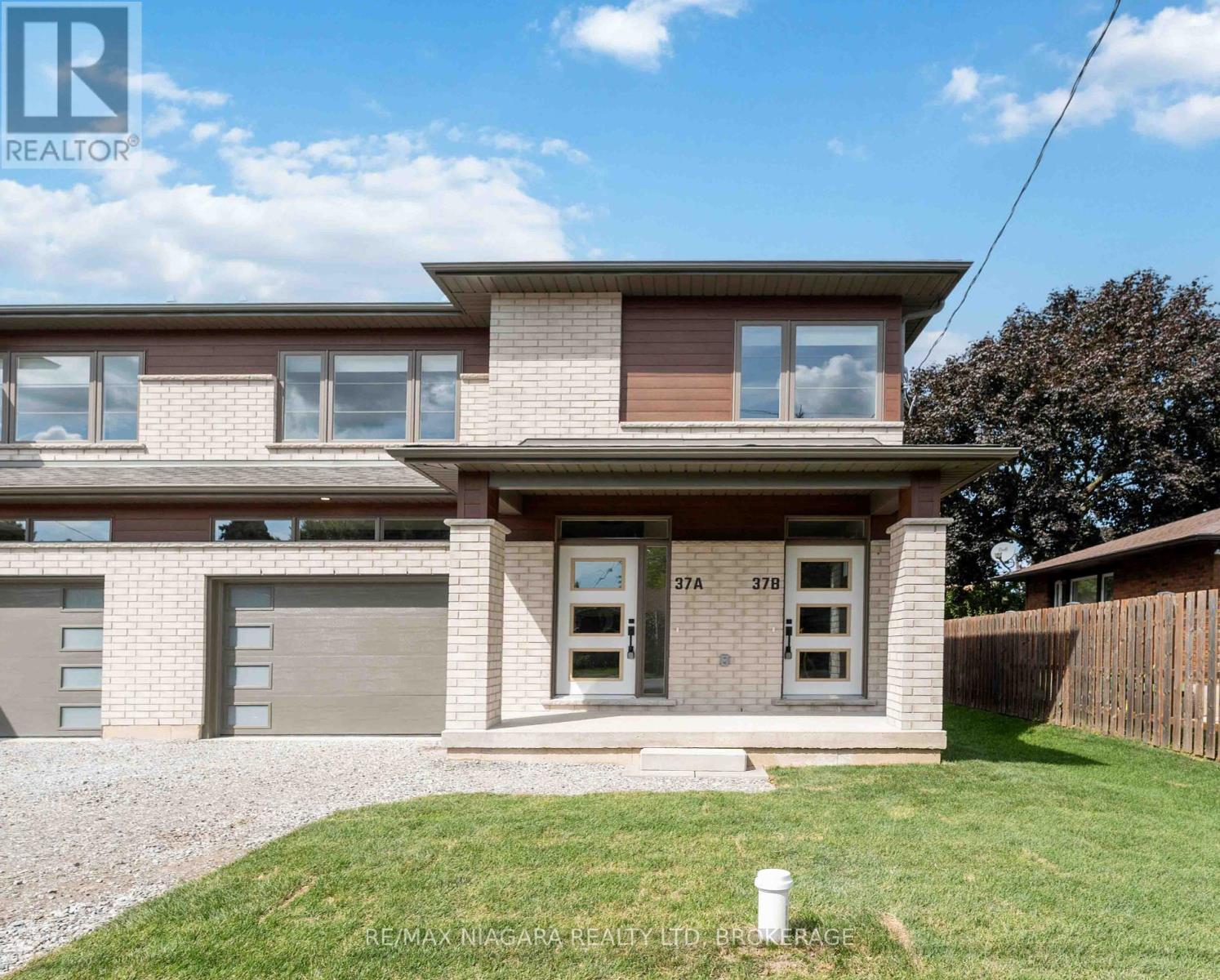 B - 37 Buchanan Road, St. Catharines (Carlton/bunting), Ontario  L2M 4R7 - Photo 1 - X12436508