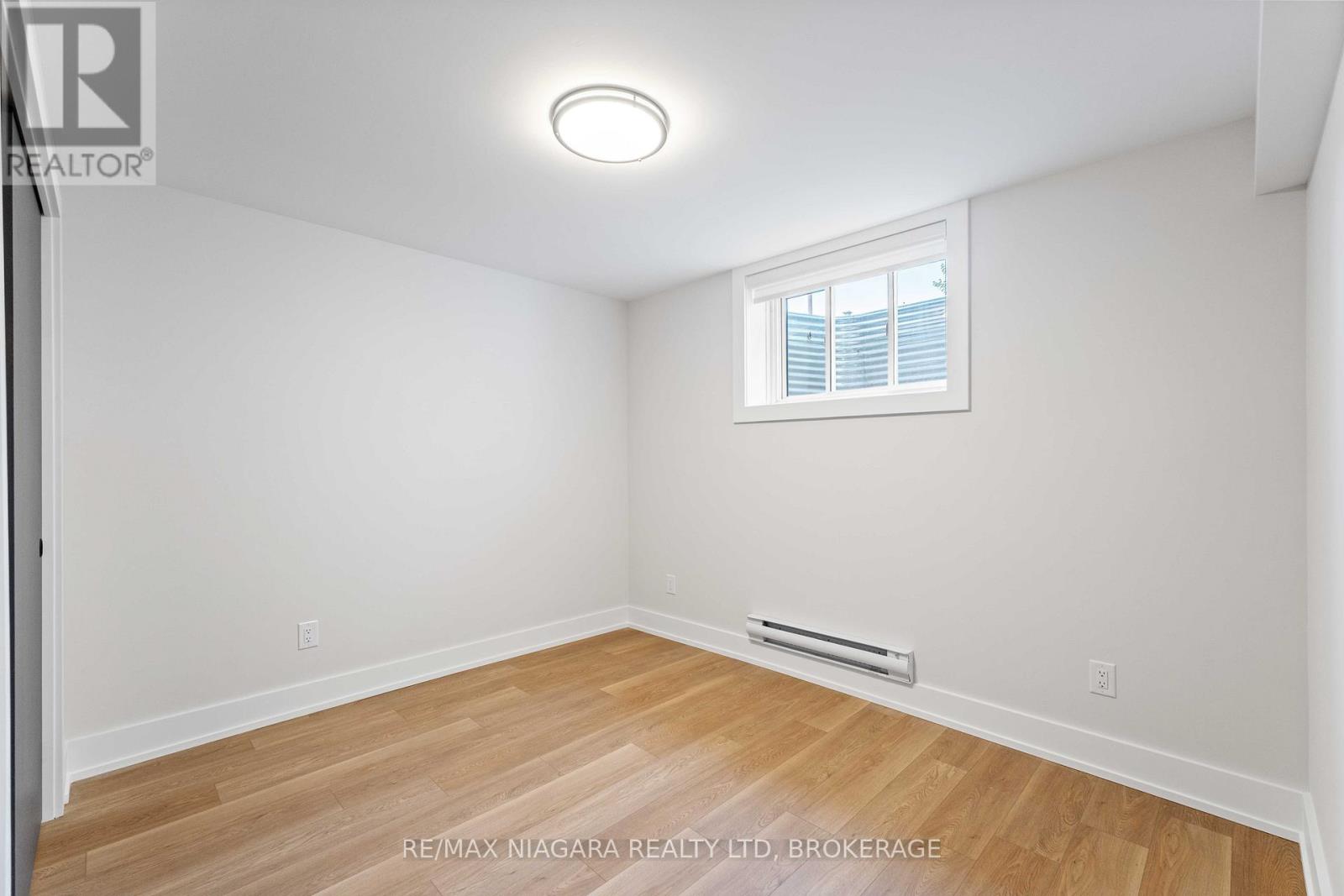 B - 35 Buchanan Road, St. Catharines (Carlton/bunting), Ontario  L2M 4R7 - Photo 3 - X12436518