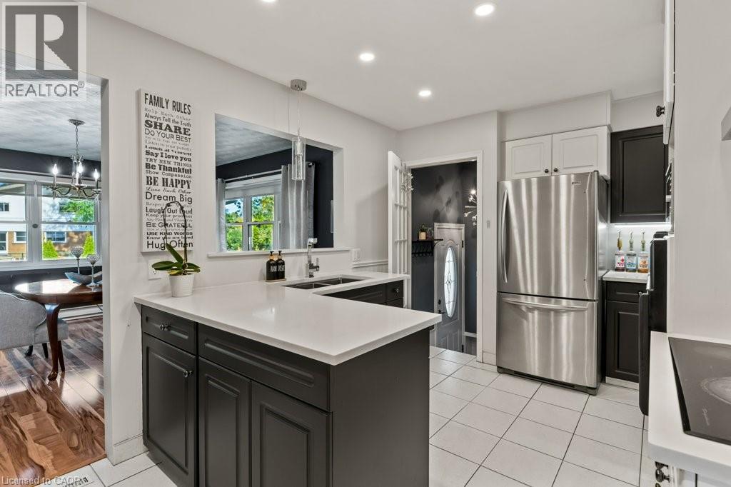 6975 Oxford Street, Niagara Falls, Ontario  L2J 1J3 - Photo 8 - 40773669