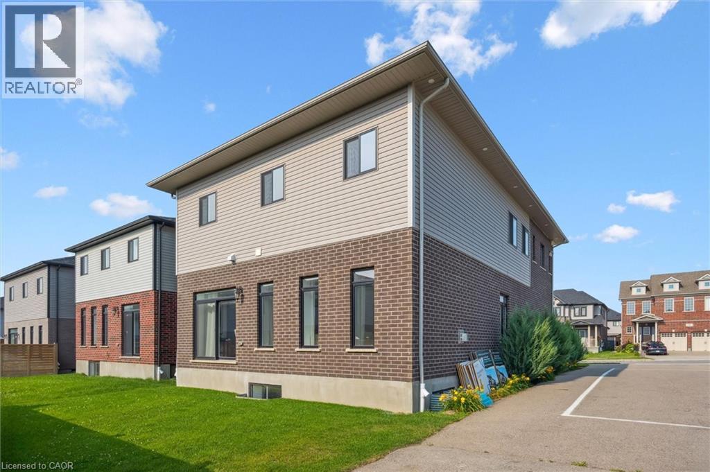 23 Spachman Street, Kitchener, Ontario  N2R 1R7 - Photo 35 - 40752190