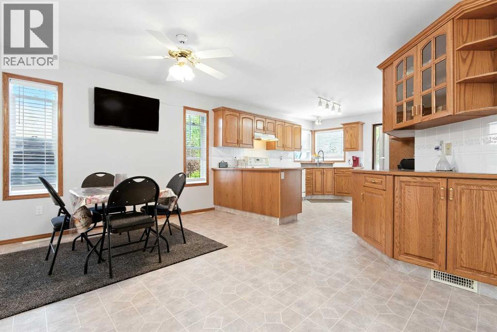 40 Ammeter Close, Red Deer, Alberta  T4R 2Y5 - Photo 10 - A2244993