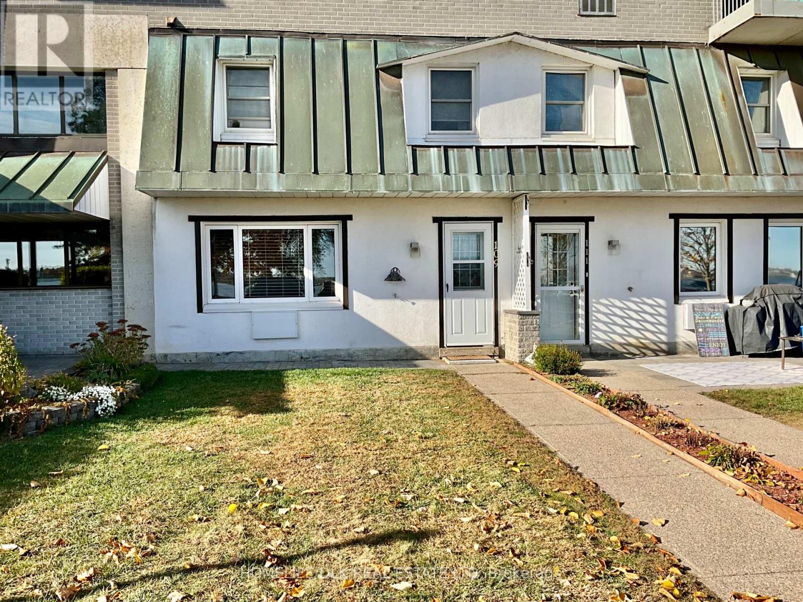 109 - 235 Water Street W, Prescott, Ontario  K0E 1T0 - Photo 2 - X12436401