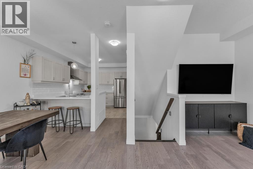 30 Times Square Boulevard Unit# 259, Stoney Creek, Ontario  L8J 0M1 - Photo 3 - 40772247