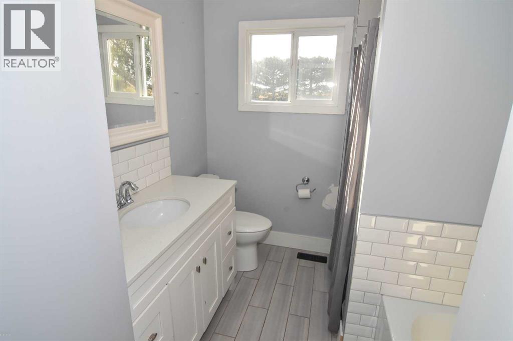 230054 Range Road 255, Rural Wheatland County, Alberta  T1P 1K9 - Photo 11 - A2260363