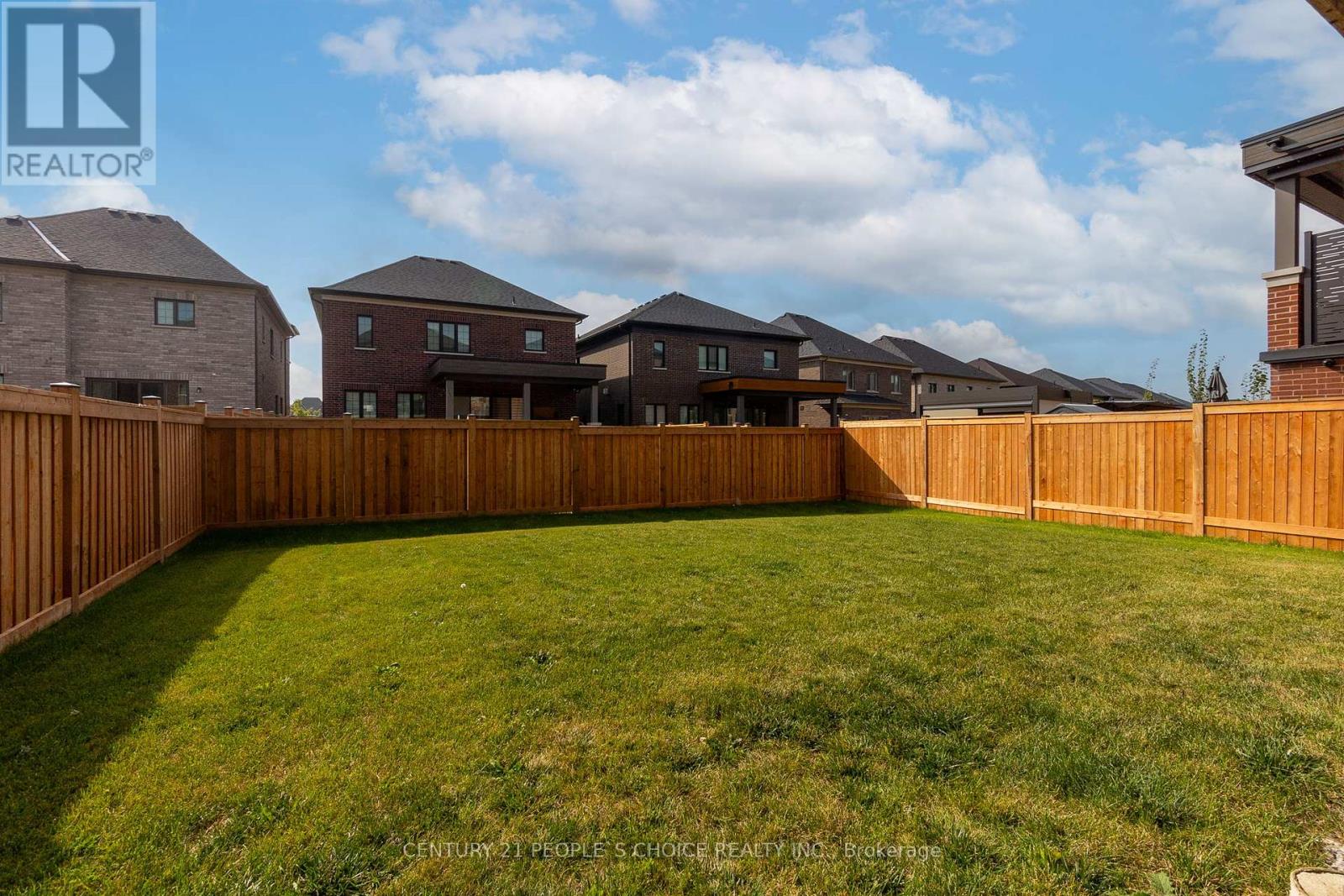 140 Wainfleet Crescent, Vaughan, Ontario  L4L 1A6 - Photo 30 - N12436250