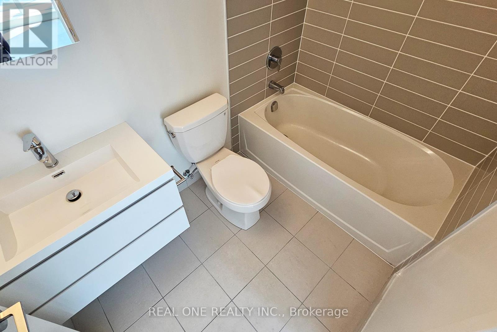 A1318 - 8119 Birchmount Road, Markham, Ontario  L6G 0H5 - Photo 13 - N12436255