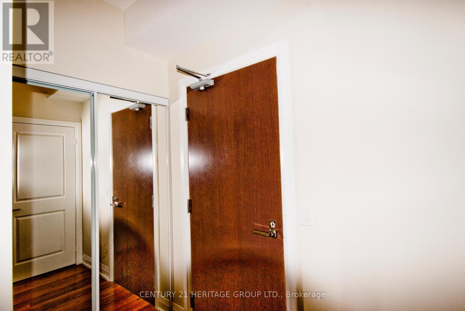 209 - 85 North Park Road, Vaughan, Ontario  L4J 0H9 - Photo 11 - N12436285