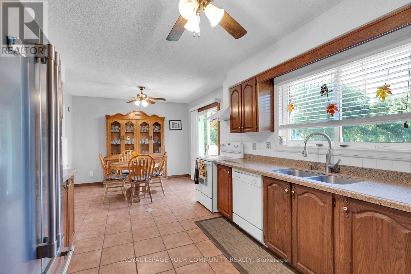 23276 Highway 48 Road, Georgina, Ontario  L0E 1L0 - Photo 15 - N12436289